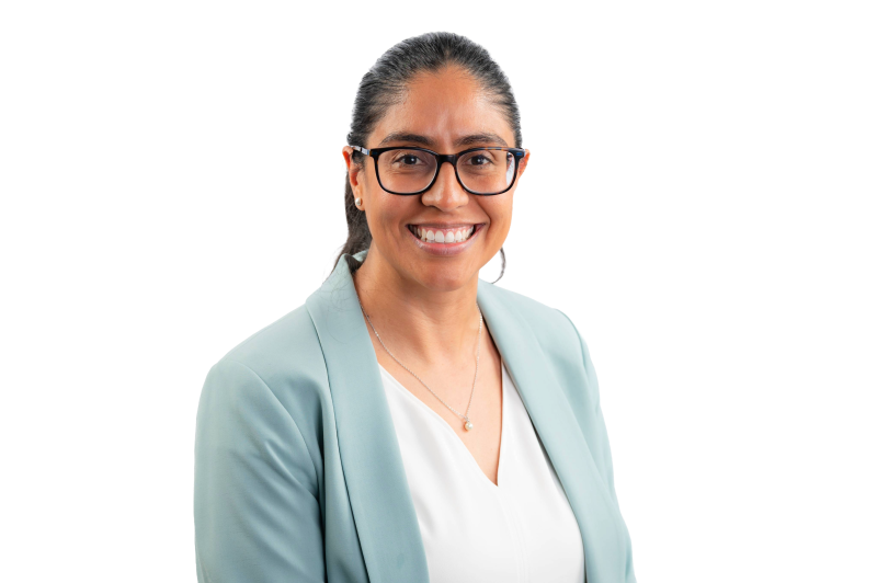 Lidia Headshot 2025_no background